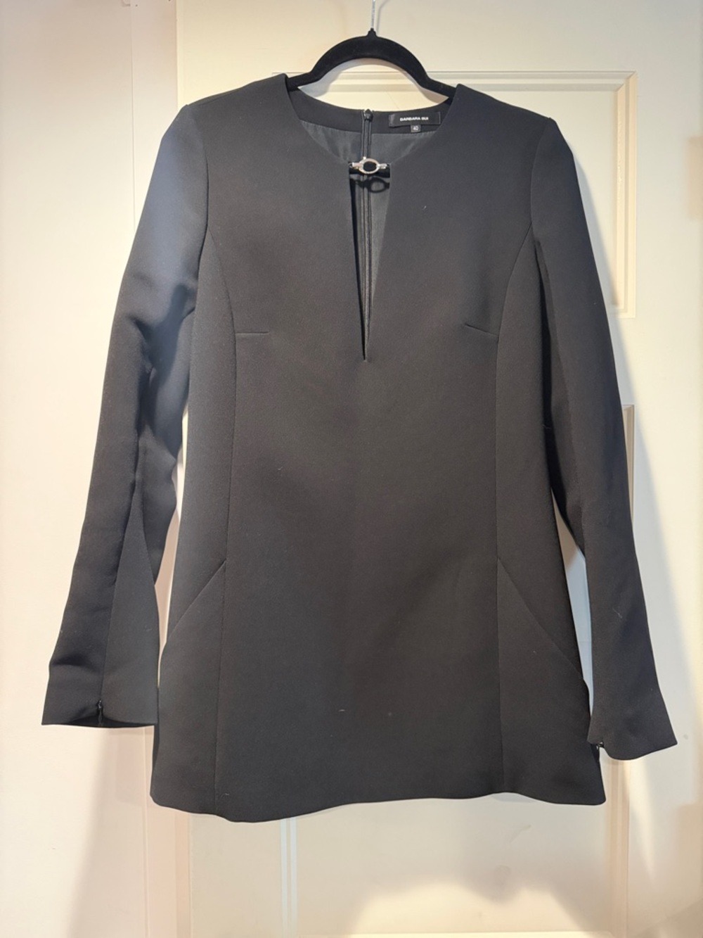 Barbara Bui Black Tunic crepe dress with Front Keyhole and Ring